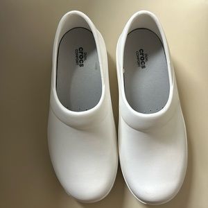 NEW Crocs Women’s Neria Pro II Work Shoes White Size 8